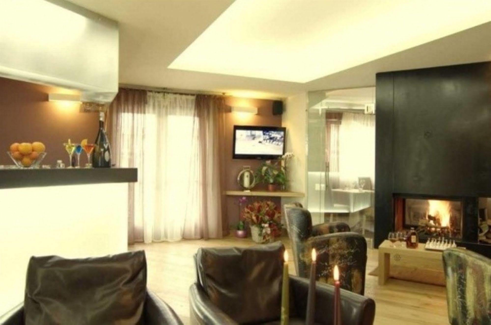 קסטל די סנגרו Hotel Natura מראה חיצוני תמונה